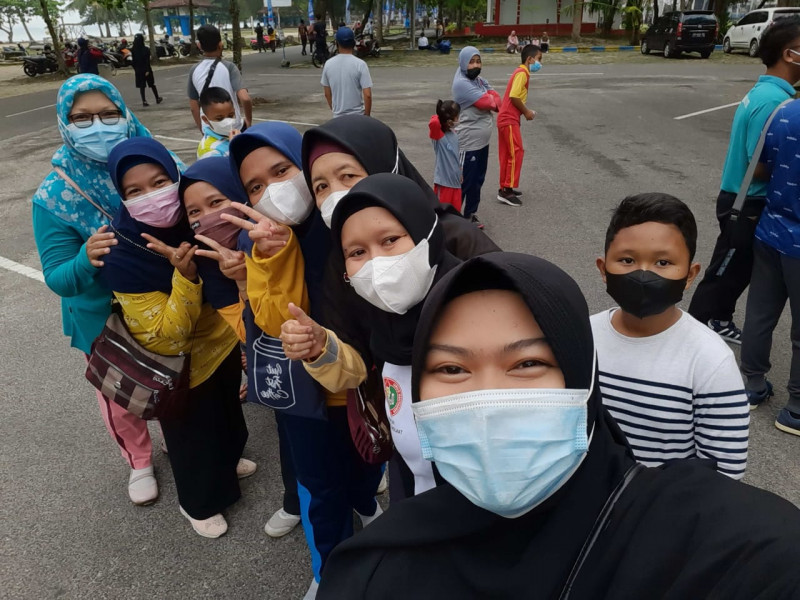 SPENMA Partisipasi Jalan Sehat, HUT PGRI Ke-76 SPENMA Partisipasi Jalan Sehat, HUT PGRI Ke-76