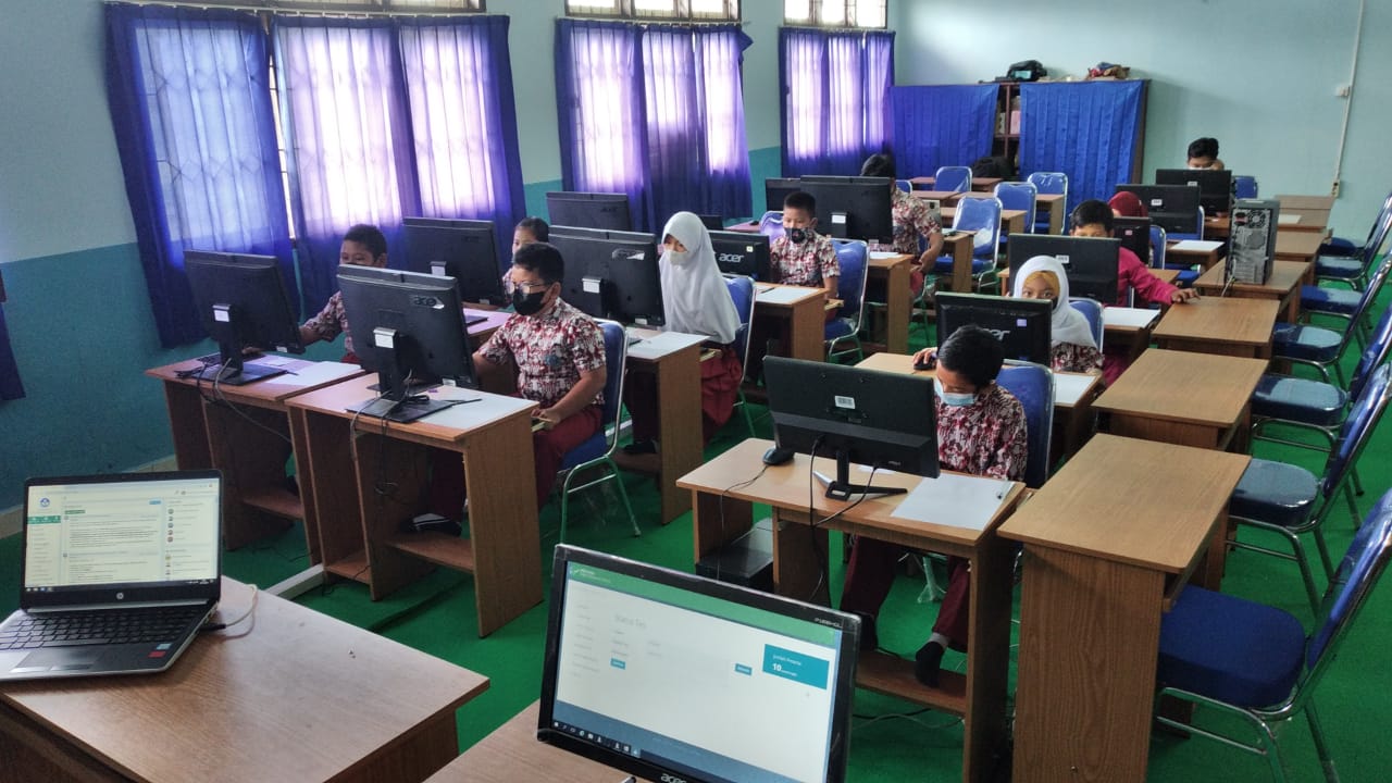 SD Negeri 48 Tanjungpandan dan SD Negeri 47 Tanjungpandan Mengikuti ANBK di SMP Negeri 5 Tanjungpandan SD Negeri 48 Tanjungpandan dan SD Negeri 47 Tanjungpandan Mengikuti ANBK di SMP Negeri 5 Tanjungpandan