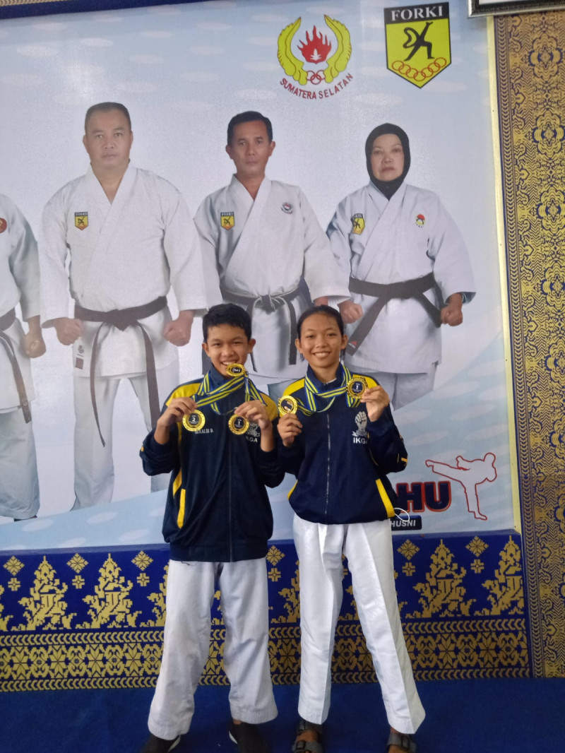 Dua Siswa Spenma Juara Karate Hermanderu Open