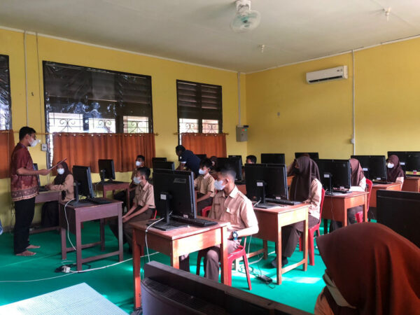 Siswa Spenma Mengikuti ANBK