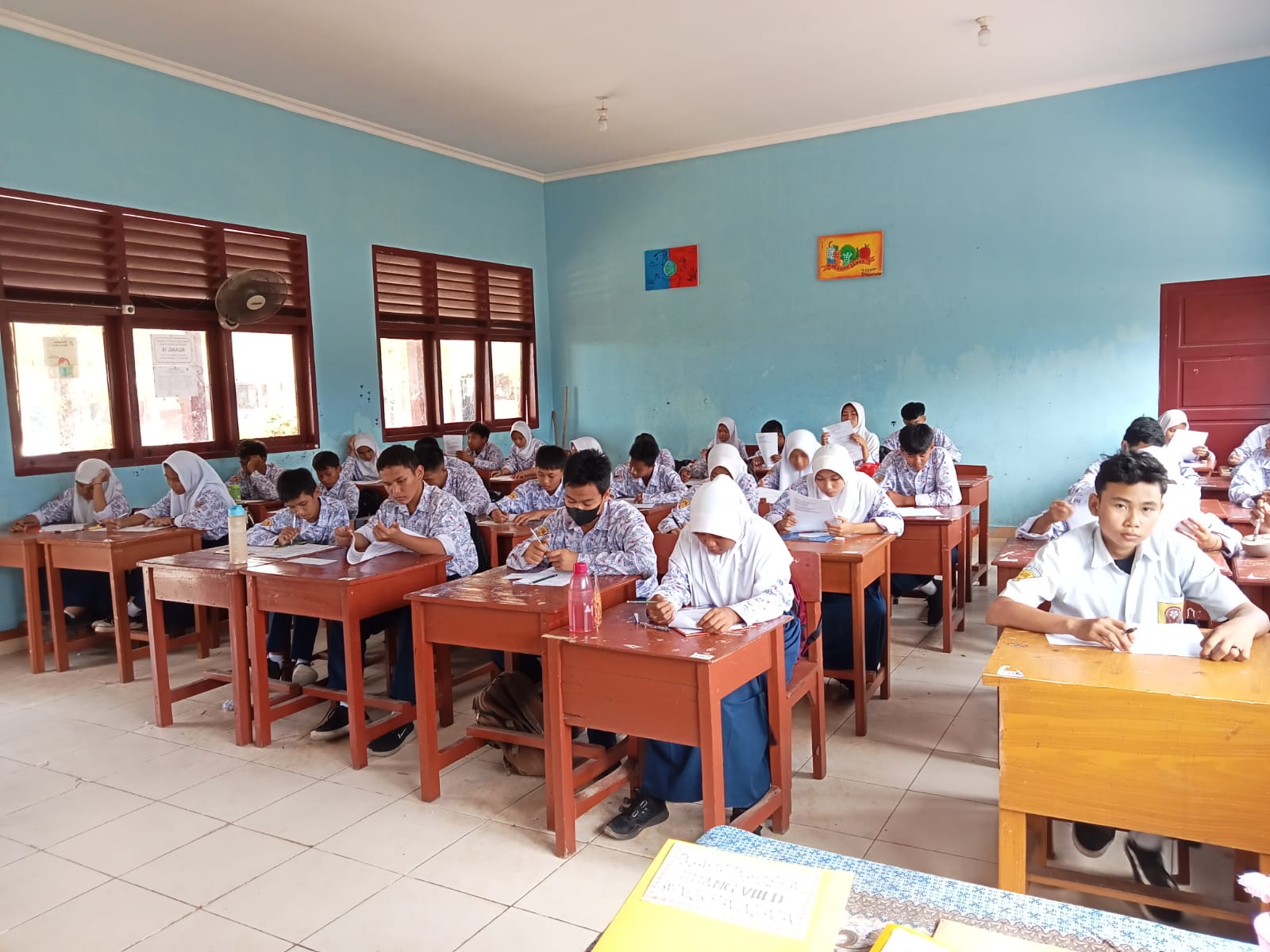 SPENMA MELAKSANAKAN PENILAIAN SUMATIF TENGAH SEMESTER GANJIL SPENMA MELAKSANAKAN PENILAIAN SUMATIF TENGAH SEMESTER GANJIL