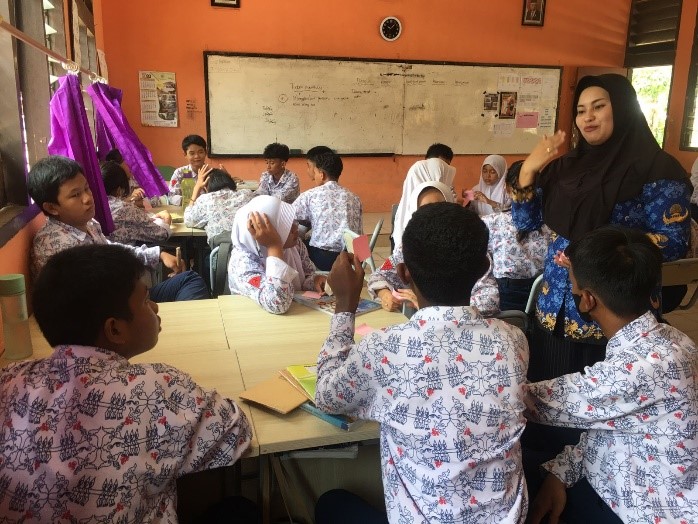 PENERAPAN BUDAYA POSITIF DI SMP NEGERI 5 TANJUNGPANDAN MELALUI KEYAKINAN KELAS