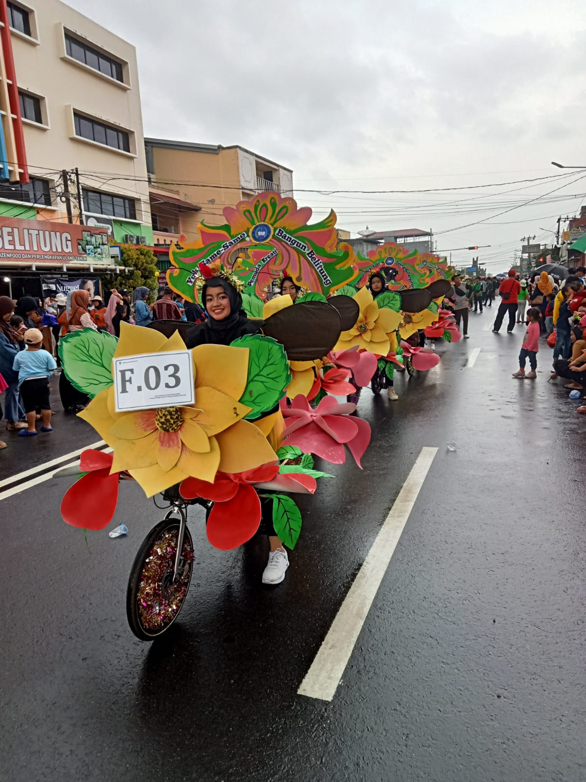 SMP NEGERI 5 TANJUNGPANDAN  JUARA 1 PAWAI PEMBANGUNAN DAERAH KATEGORI SEPEDA HIAS SMP/MTs  KABUPATEN BELITUNG TAHUN 2023
